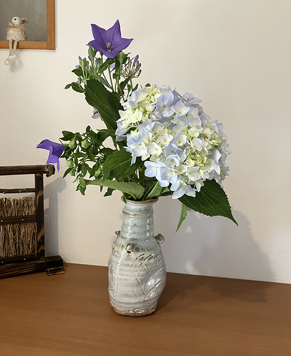 Summer ikebana, Hagi, Japan.